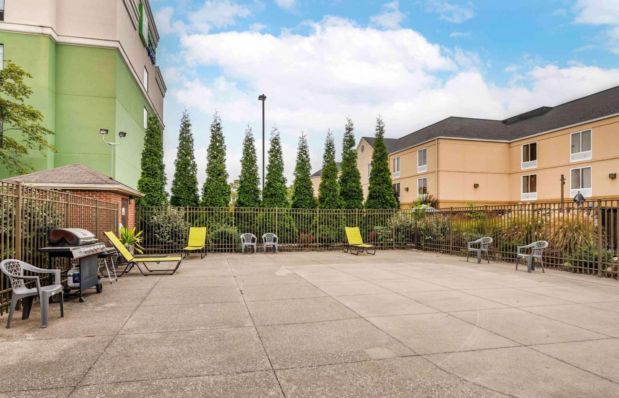 Extended Stay America Suites - Evansville - East Eksteriør billede